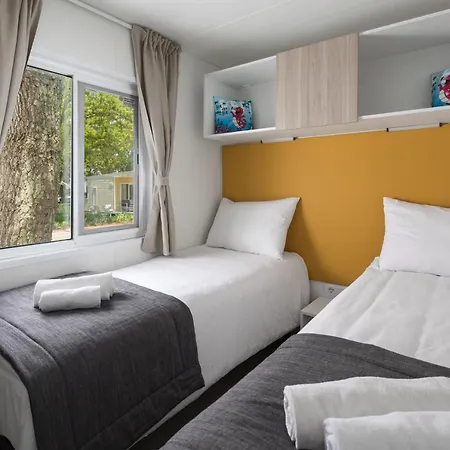 Ulika Mobile Homes - Naturist 4*