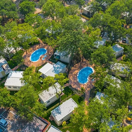 Ulika Mobile Homes - Naturist 4* Červar-Porat